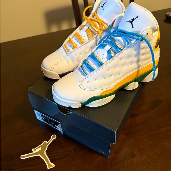 Air Jordan 13s from 2019 size 7Y with original box and Jordan sticker. - Picture 1 of 8